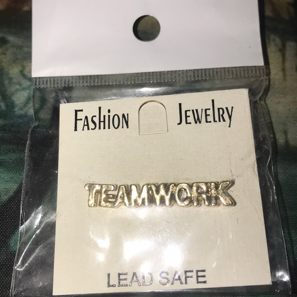 Fashion Jewelry Teamwork pin New
